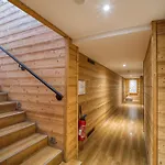 Arktic - Catered - Sleeps 14 *