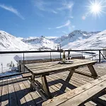 Alpstuga Arktic - Catered - Sleeps 14