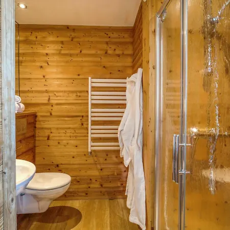 샬레 Arktic - Catered - Sleeps 14 티뉴