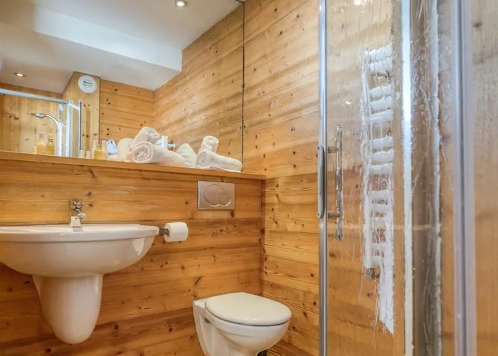 Alpesi faház Arktic - Catered - Sleeps 14 *