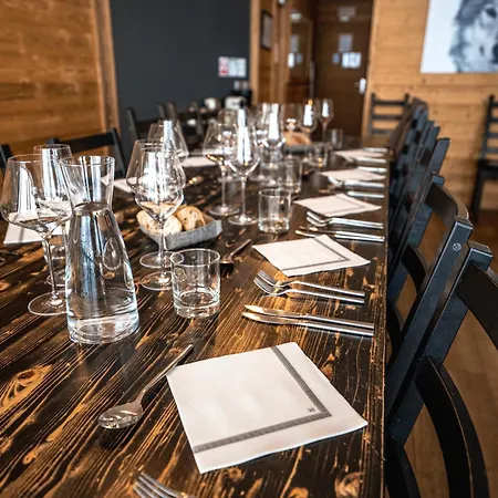 Arktic - Catered - Sleeps 14 * Tignes
